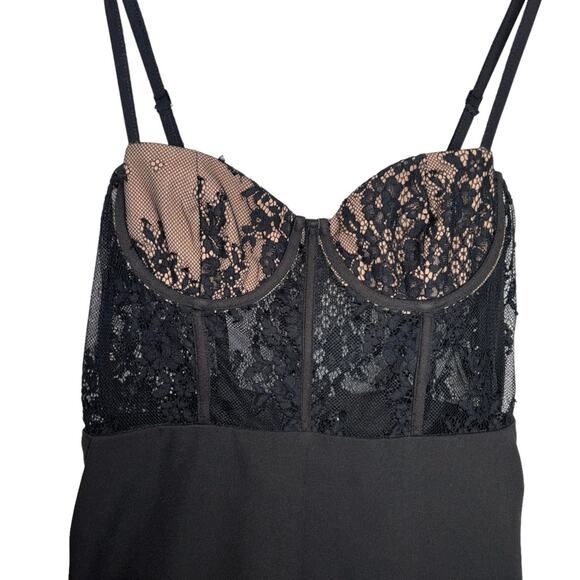 NBD Lara Black Lace Bustier Jumpsuit - Picture 3 of 10